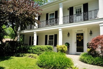 Building Photo - 10025 The Mending Wall