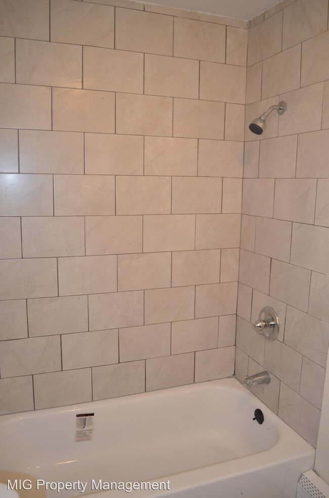 Building Photo - 442 Summer Ave