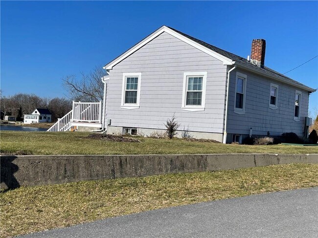 Building Photo - 1 Point St