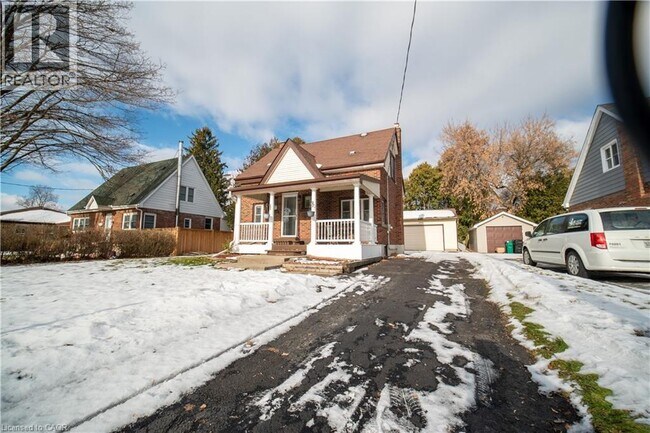 Photo du bâtiment - 10 Monroe St