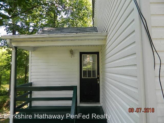 Building Photo - 3 br, 1.5 bath House - 5225 Hallmark Drive