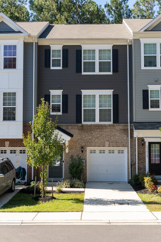 23407 Thuja Ln, California, MD 20619 House Rental in California, MD