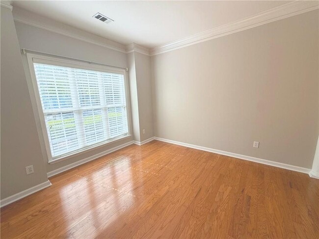 Building Photo - 12442 Waterside Dr