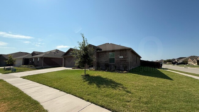 Building Photo - 304 Duke Ct