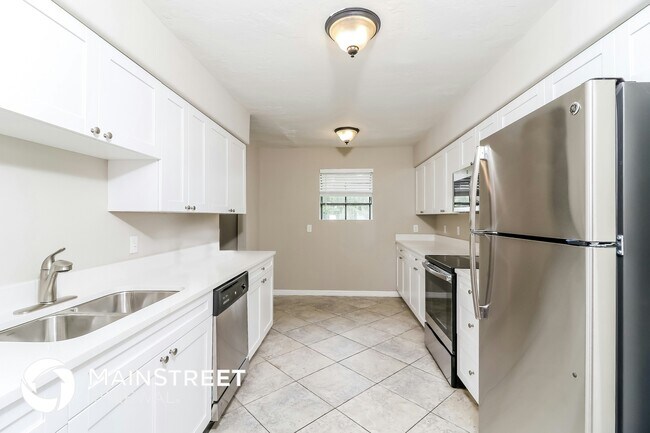 Foto del edificio - 308 SE 17th Pl