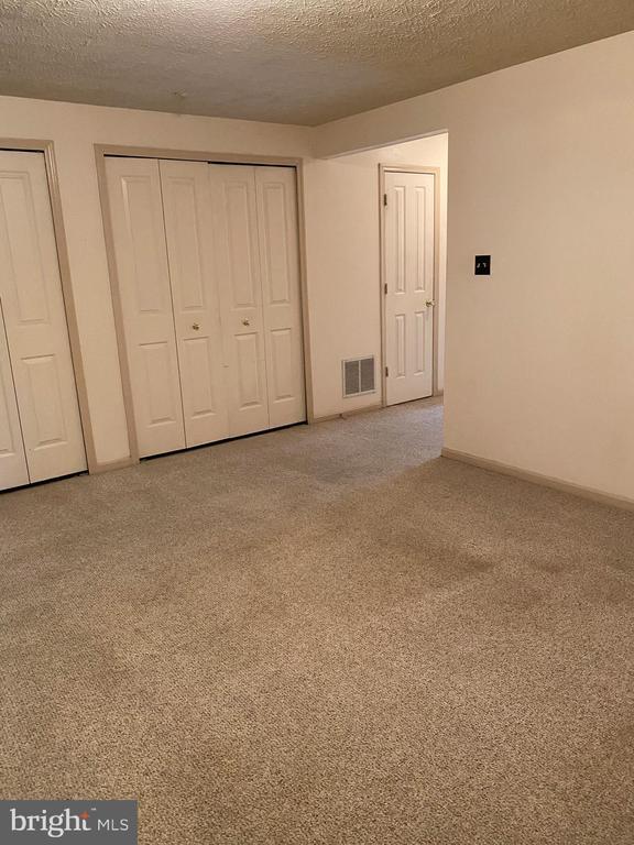 Foto del edificio - 9324 Daly Ct