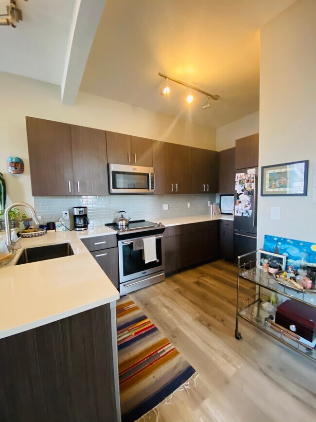 Stainless appliances - 3233 Vallejo St
