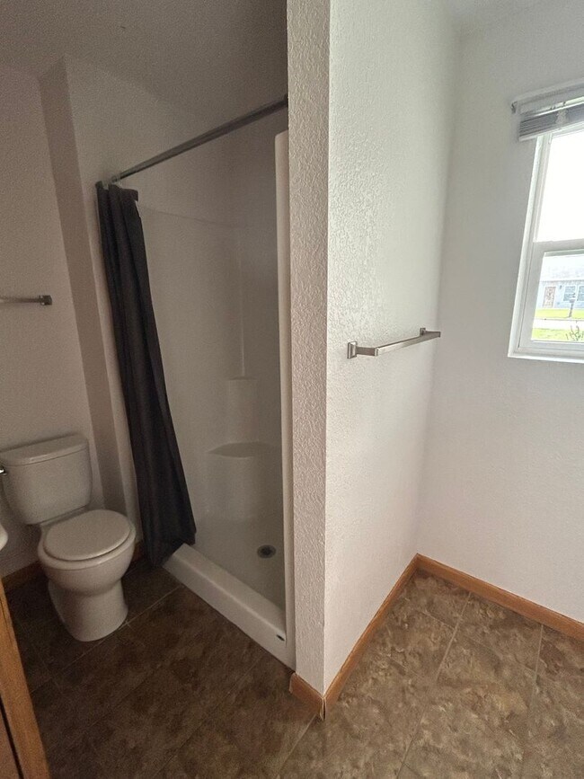 Building Photo - Tama Iowa Duplex