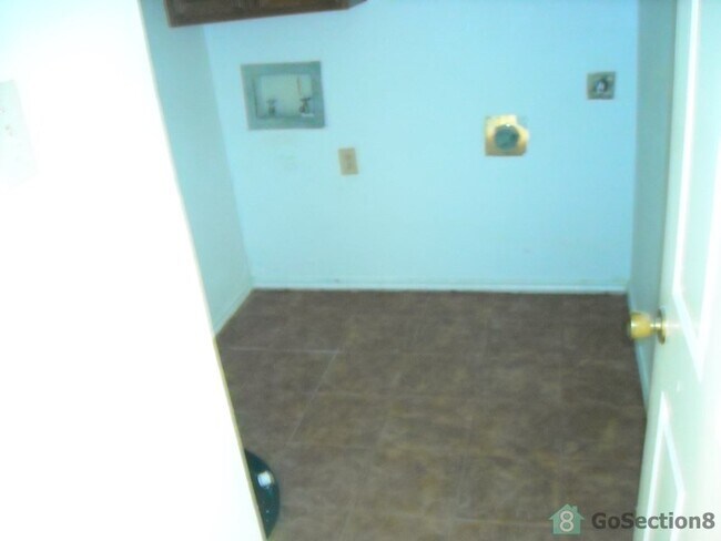 Foto del edificio - 916 Cedar Ter