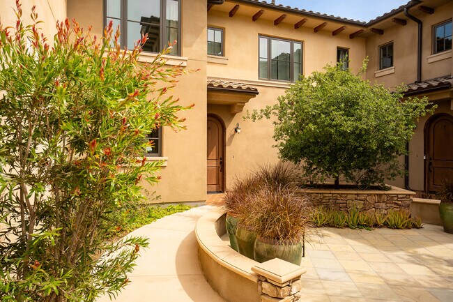 Foto del edificio - 158 S Sierra Madre Blvd