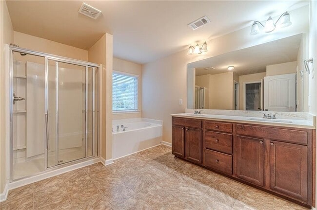 Foto del edificio - 2159 Baywood Tree Ln SW