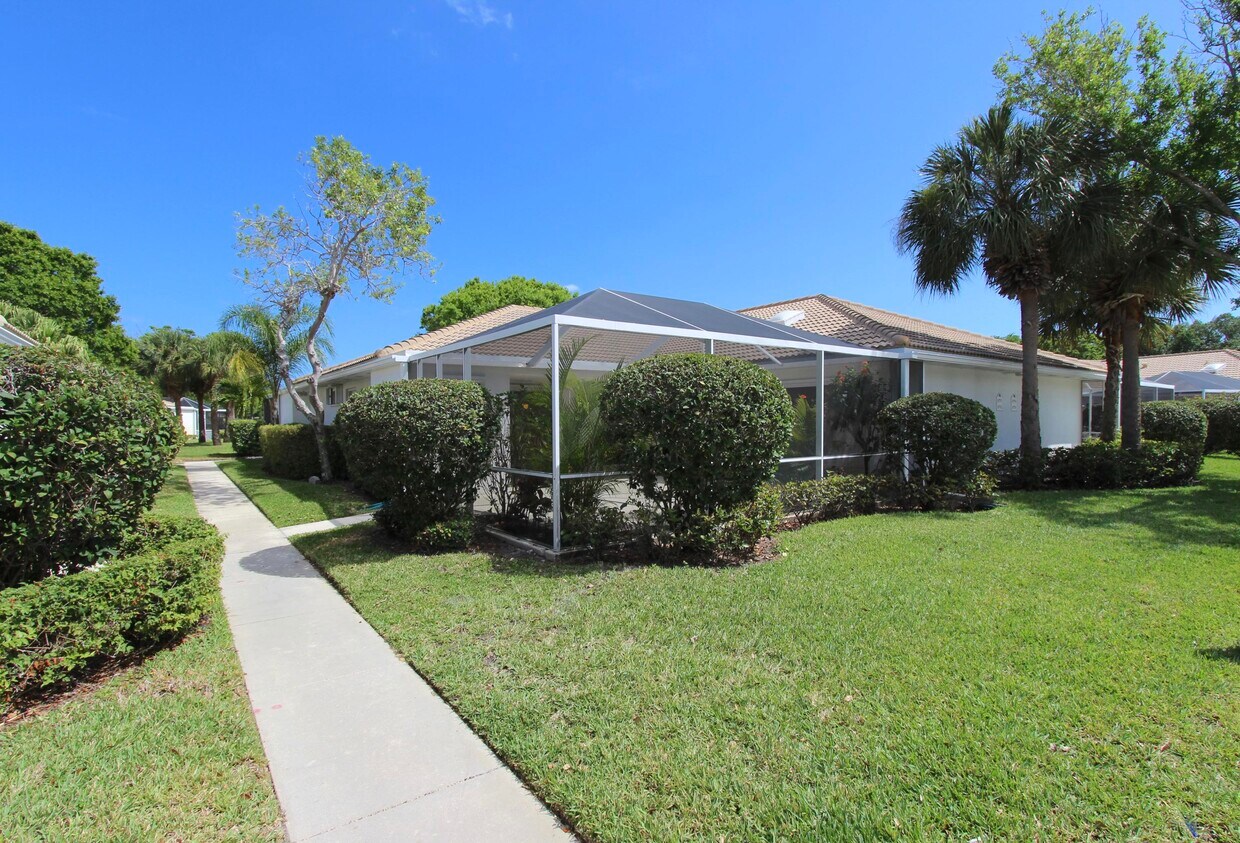 Primary Photo - 10701 Chapman Oak Ct