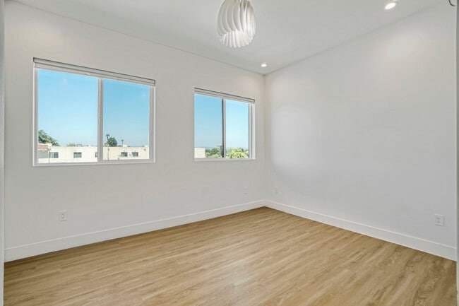 Photo - 4800-4802 S Slauson Ave Apartment