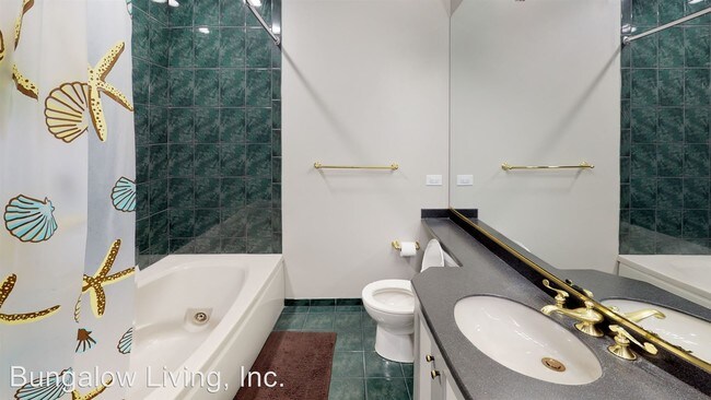 Foto del edificio - 2230 N Kenmore Ave