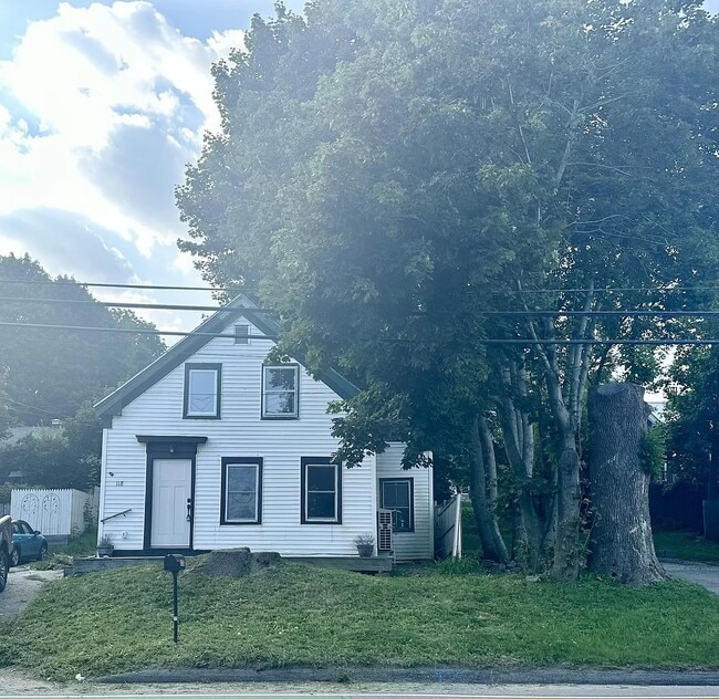 Building Photo - 118 Camden St