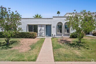 Building Photo - 8320 E Chaparral Rd