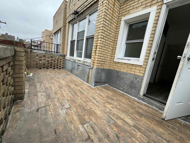 Foto del edificio - 426A 63rd St