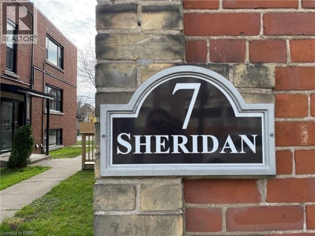 Building Photo - 7 Sheridan St
