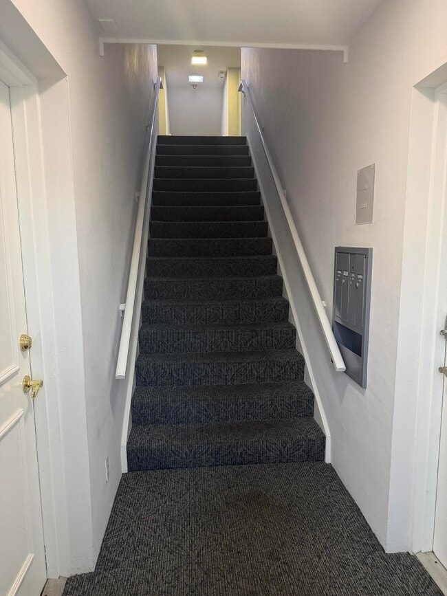 Building Photo - 110 Cypress Club Dr