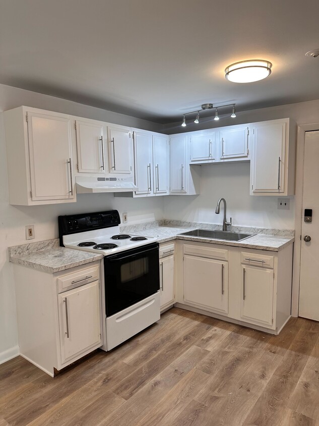 Unit 7 - 147 State St