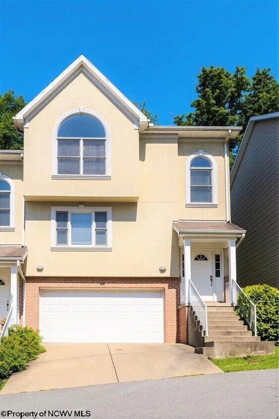 257 Palisades Dr, WV 26508 Townhome Rentals in