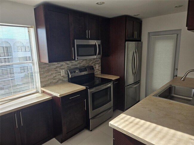 Foto del edificio - 1075 92nd St
