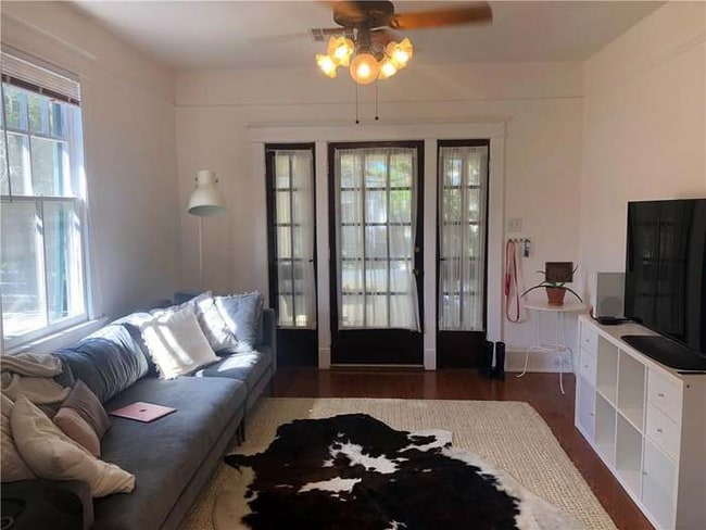 Photo - 2525-2527 Palmer Ave Apartment