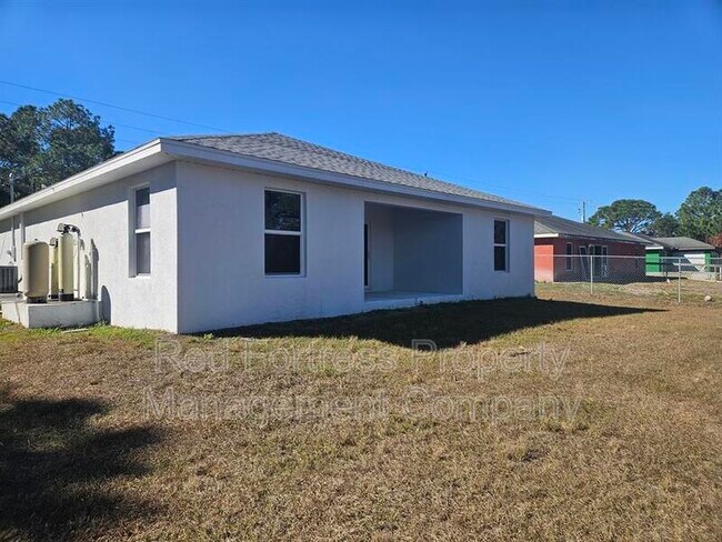 Foto del edificio - 3012 51st St W