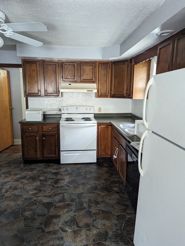 Building Photo - 401 Beech St