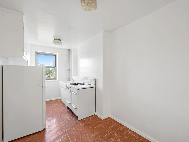 Foto del edificio - 453 FDR Dr