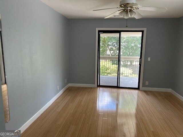 Foto del edificio - 565 Emory Oaks Way
