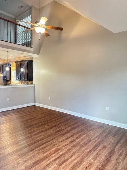 Building Photo - 112 NE Bellingham Dr