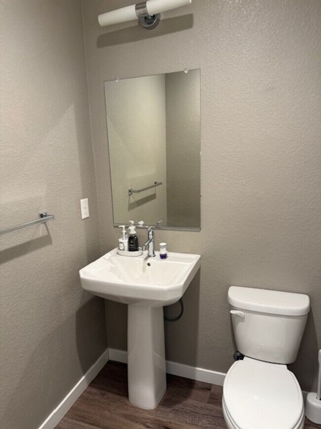 Foto del edificio - Home located in desirable Entrada Community!
