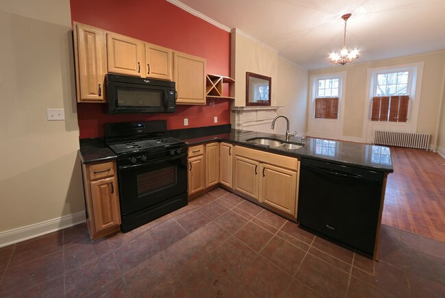 Foto del edificio - 332 E Orange St