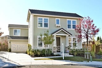 Building Photo - 630 Bond Ct
