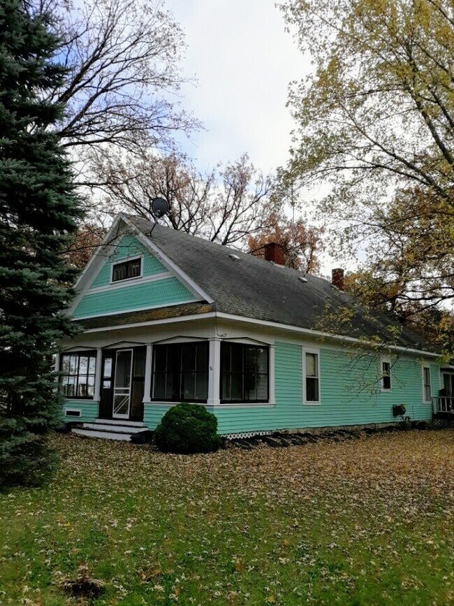Building Photo - 12371 Broadway Road