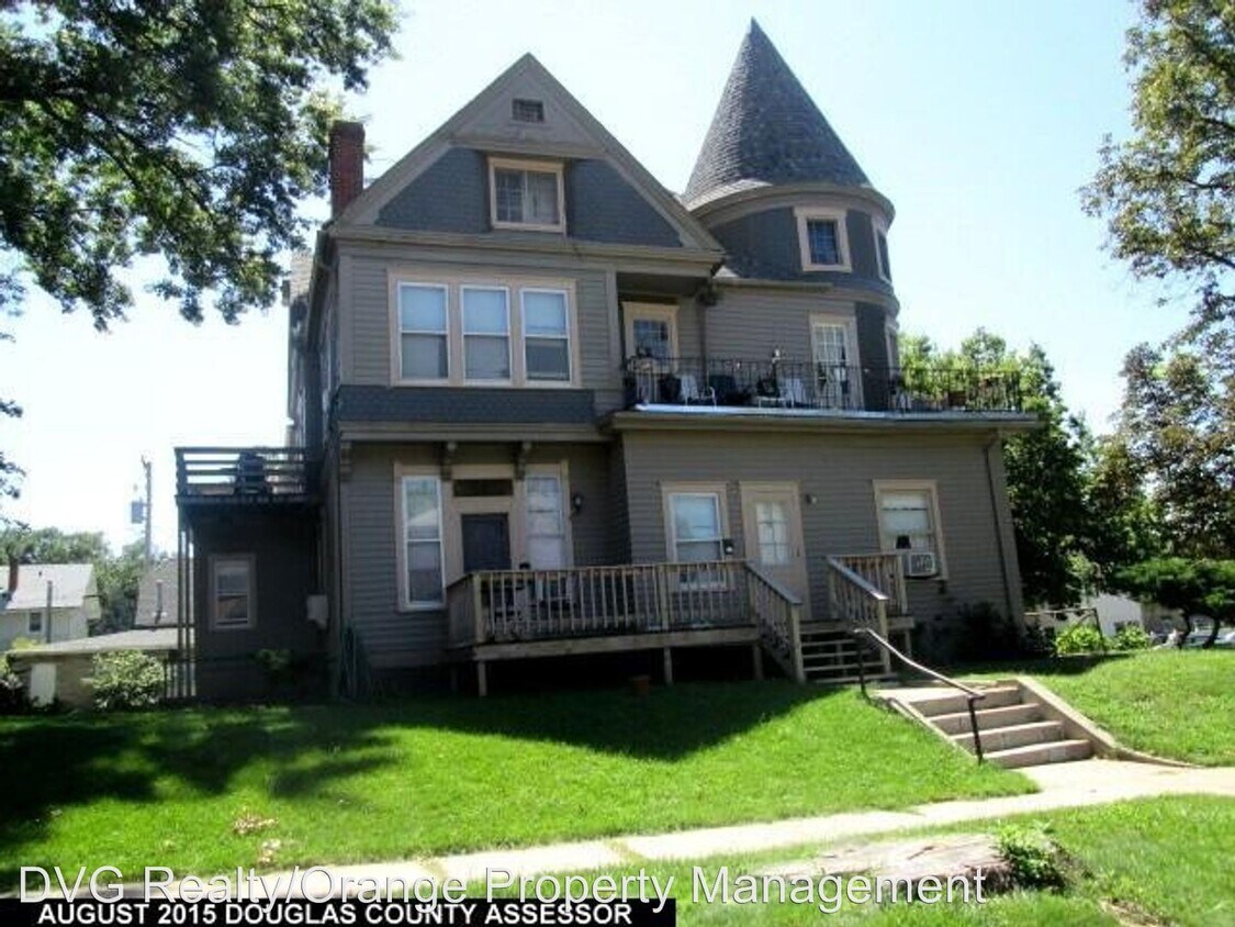 Primary Photo - 4825 Cass St