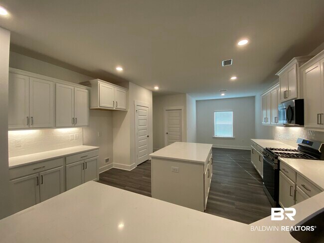 Foto del edificio - 510 Hardwood Ave
