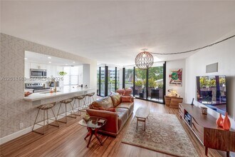 Building Photo - 4000 Towerside Terrace