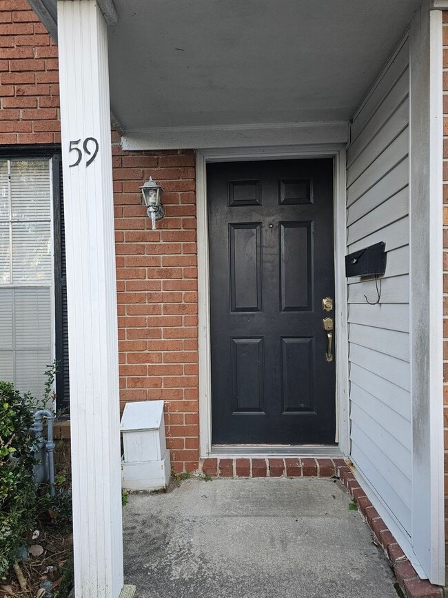 Building Photo - 59 Knollwood Cir