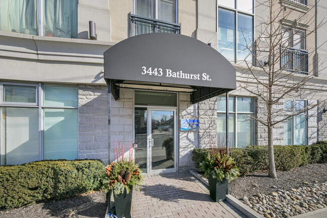 Photo du bâtiment - Deloraine Luxury Apartments