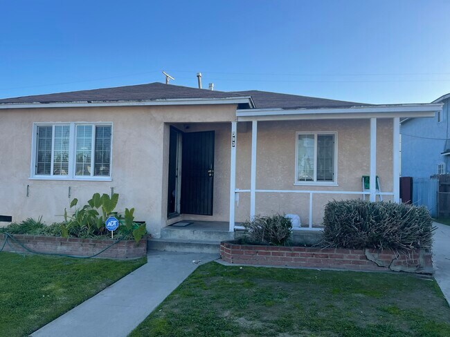 Foto del edificio - 3830 Le Sage St