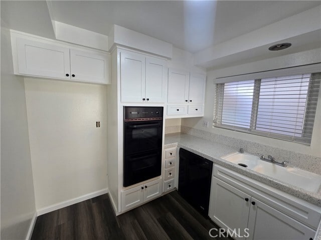 Foto del edificio - 17081 Evergreen Cir