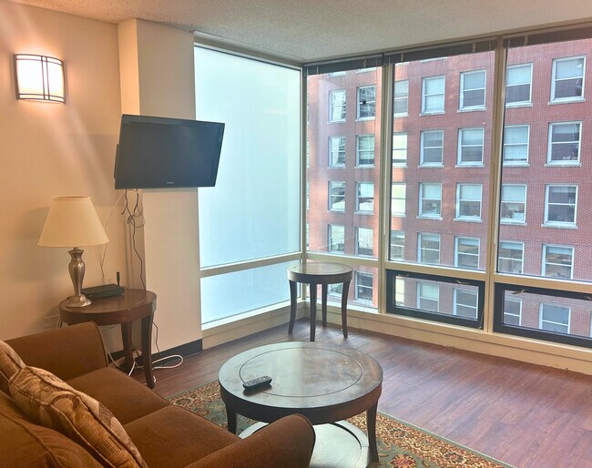 Foto del edificio - Baumhart Suites