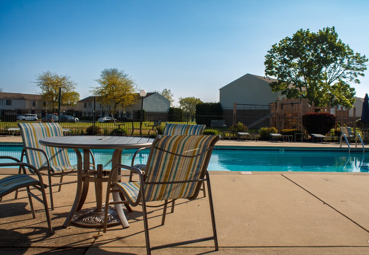 Piscina - Waterside Apartments