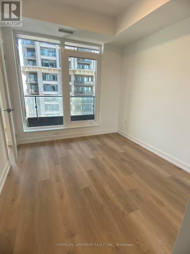 Building Photo - 395 Square One Dr