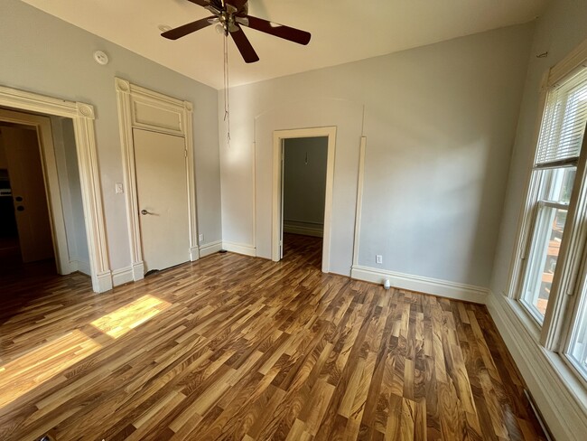 Living Room - 2915 Cottage Grove Ave