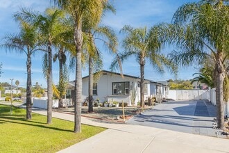 Building Photo - 4615 E Mountain View Dr