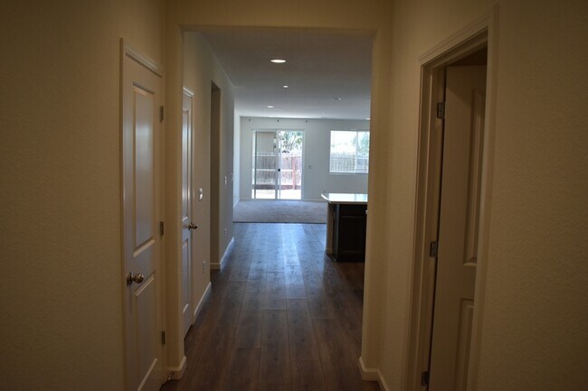 Foto del edificio - 3591 Sunstone Ct