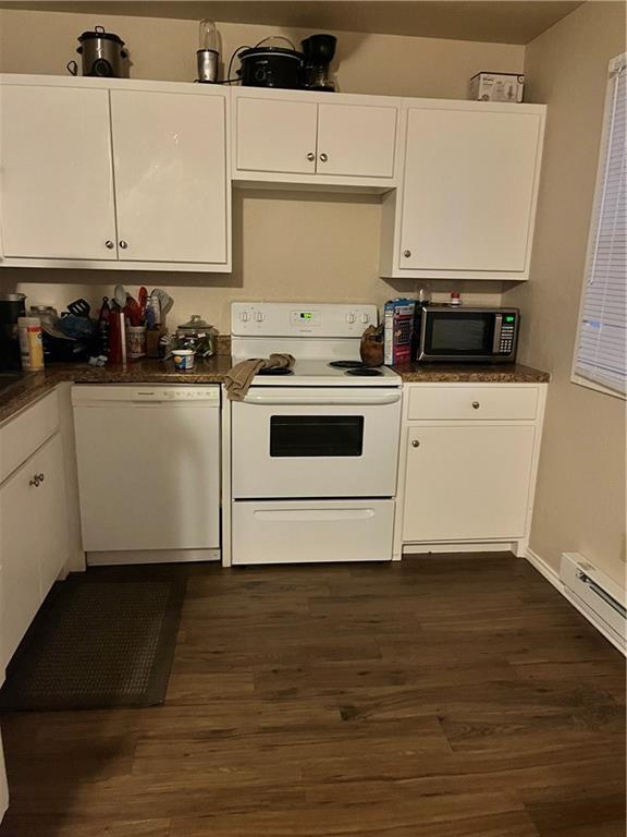 Foto del edificio - 1323 Meadow Ln